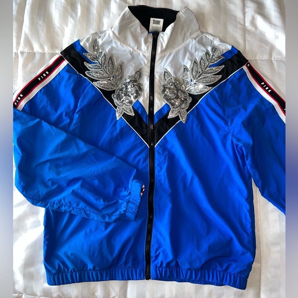 COPY - VS PINK wind jacket .